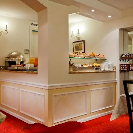 Hotel Timhotel Tour Montparnasse