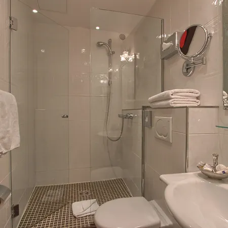 Timhotel Tour Montparnasse 3* Parigi