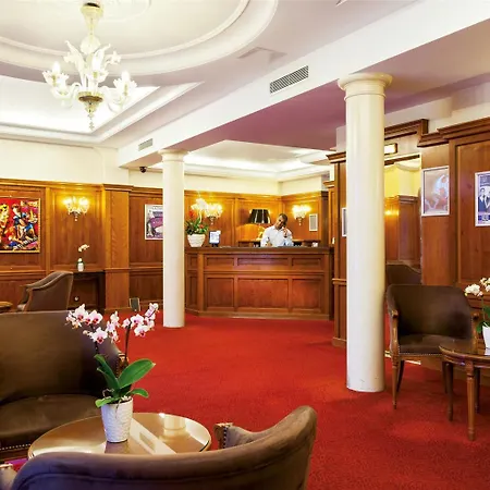 Hotel Timhotel Tour Montparnasse Parigi