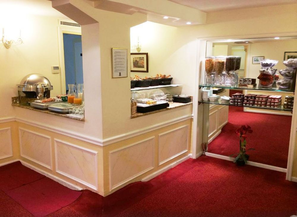 Hotel Timhotel Tour Montparnasse 3*