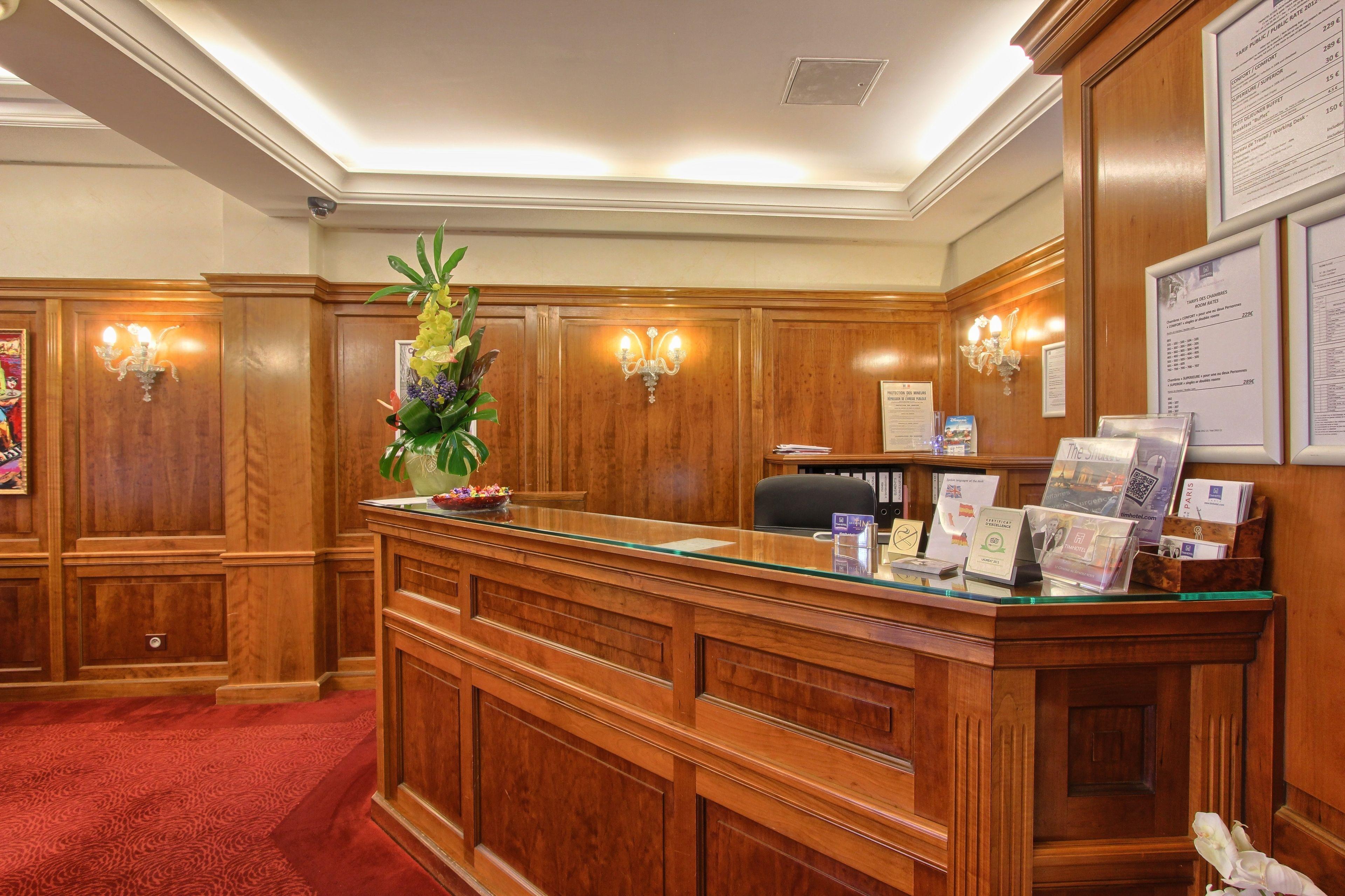 Hotel Timhotel Tour Montparnasse 3*